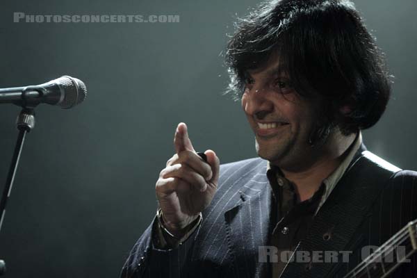 CORNERSHOP - 2009-12-01 - PARIS - La Maroquinerie - 